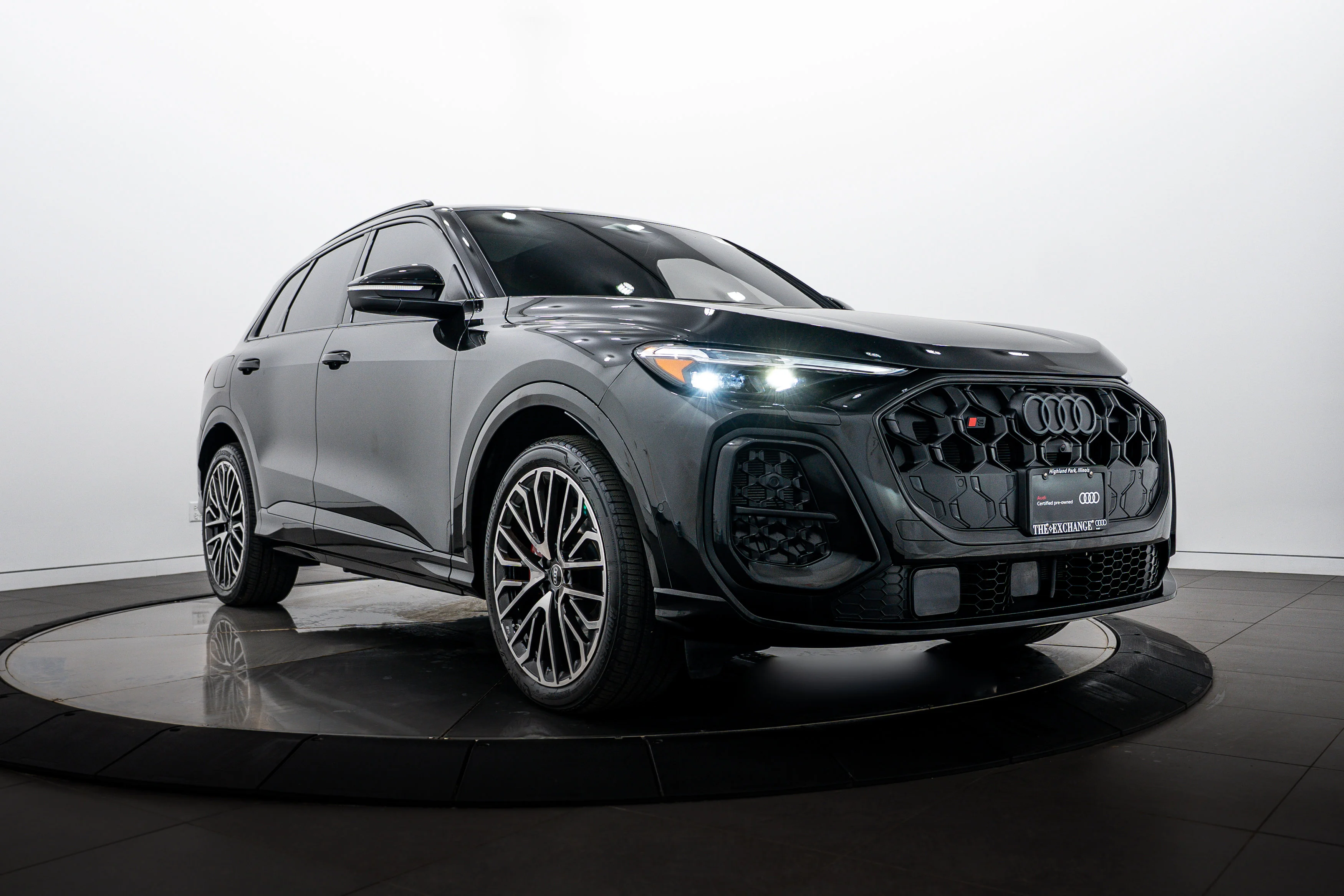 2025 Audi SQ5 Premium Plus's photo
