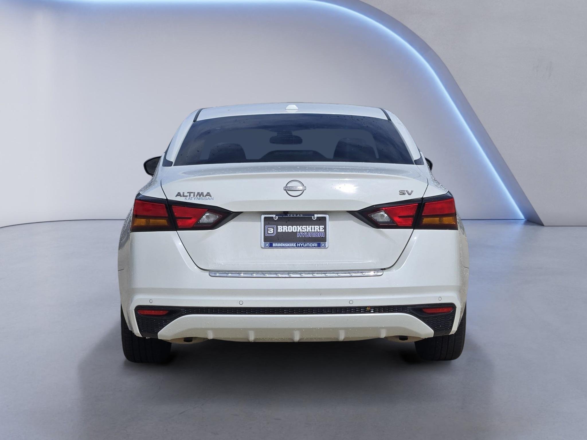 Used 2023 Pearl White Tricoat Nissan 2.5 SV image 7