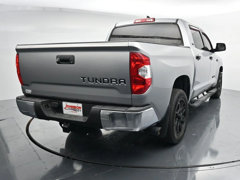 Used 2021 Silver Toyota SR5 image 6