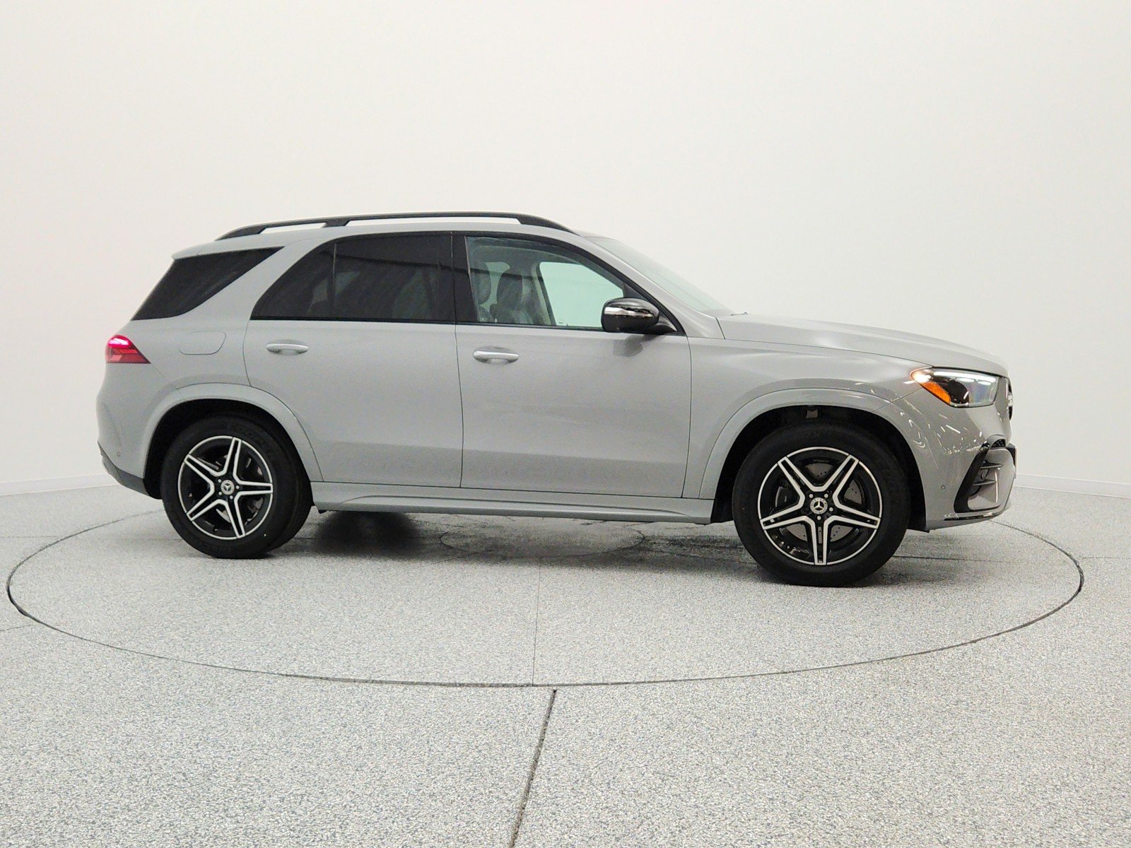 Certified Used 2024 MANUFAKTUR Alpine Grey Mercedes-Benz GLE 350 4MATIC® SUV image 4