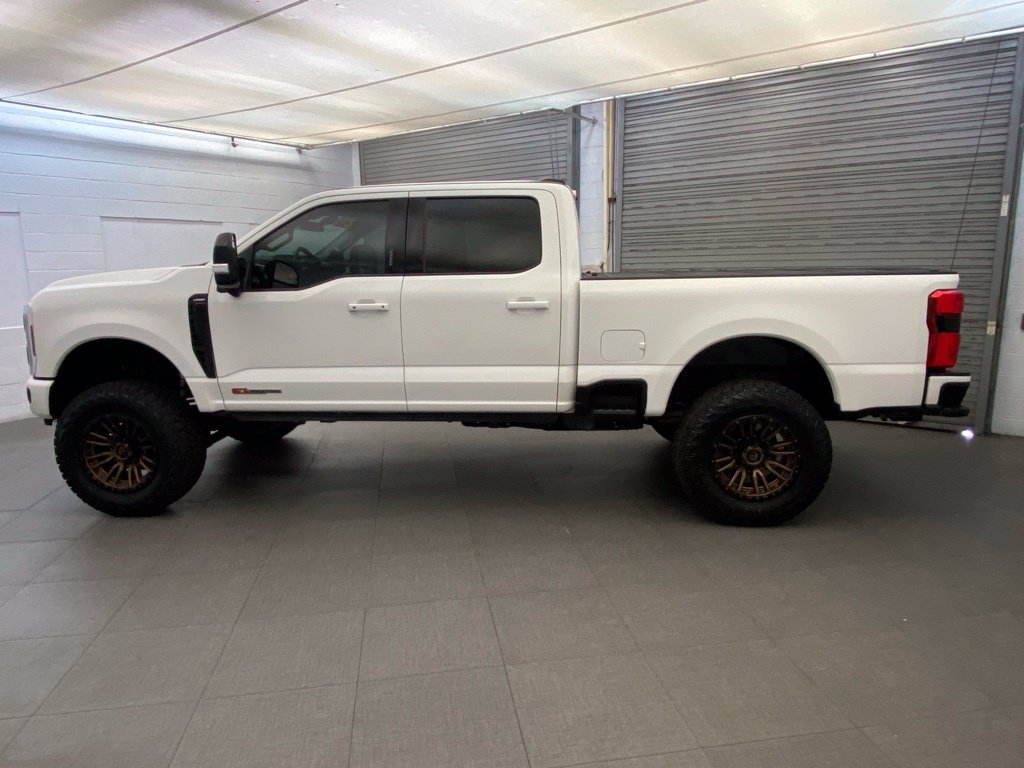 Used 2024 White Ford Lariat image 5