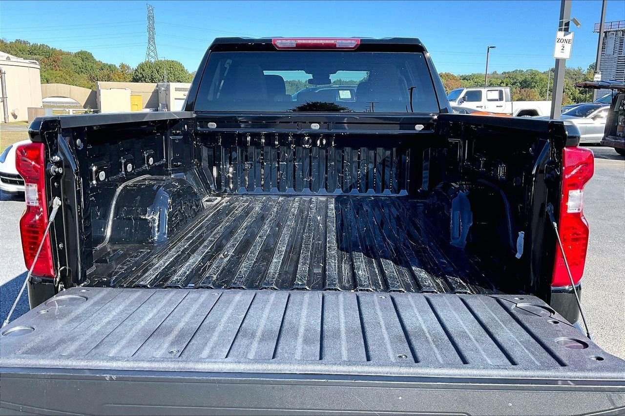 Used 2023 Black Chevrolet 4WD Crew Cab Short Bed LT with 2FL image 9