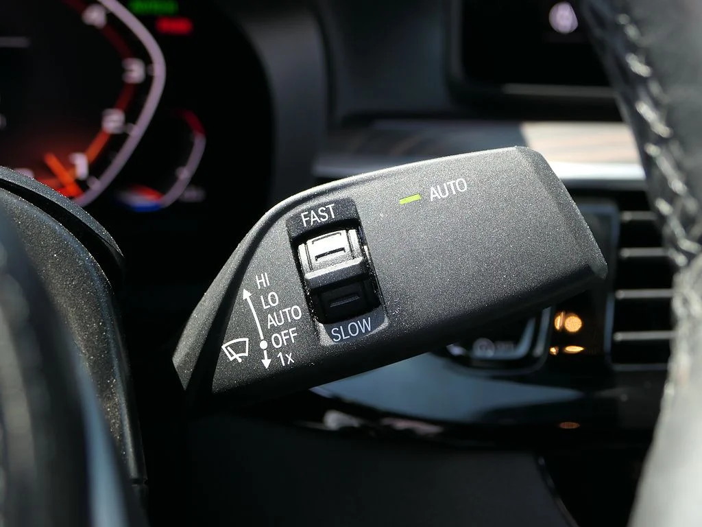Used 2023 Carbon Black Metallic BMW M550i xDrive image 16