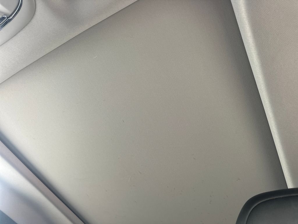 Used 2019 Gray Jeep Latitude Plus image 11