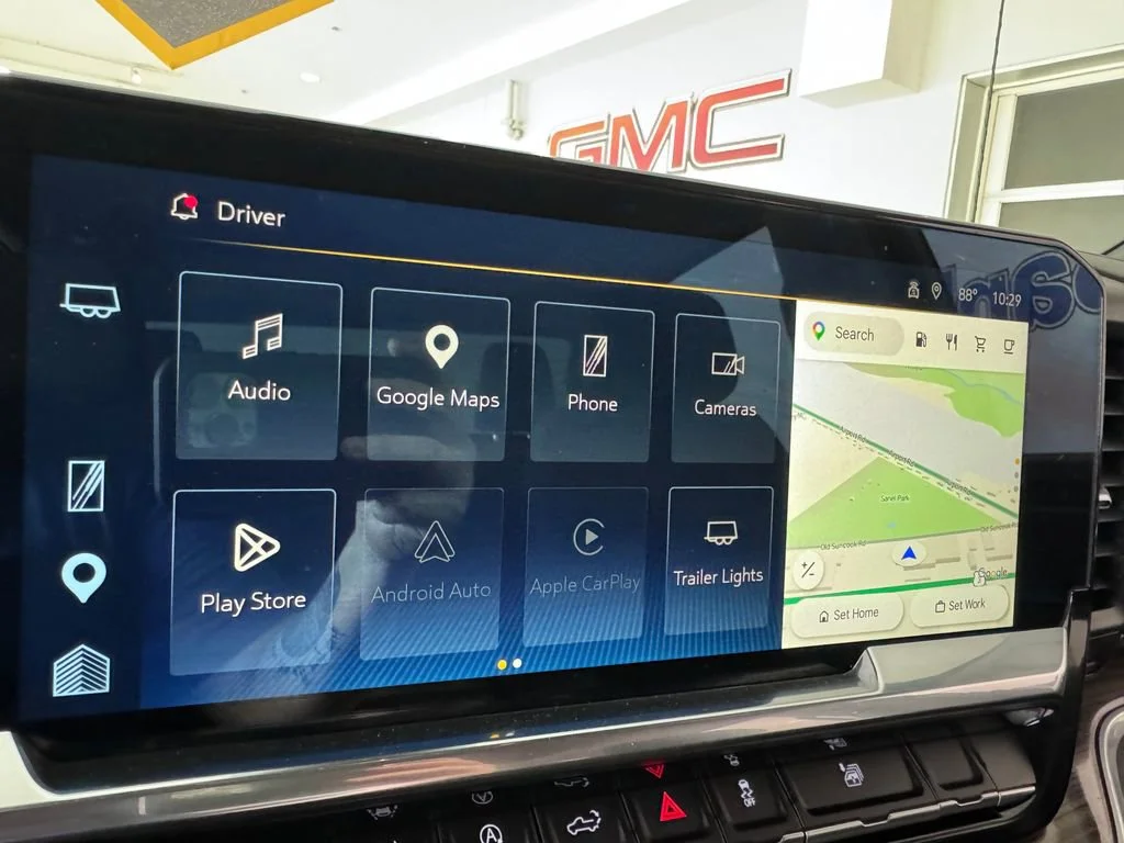 Certified Used 2025 Summit White Chevrolet LT image 22