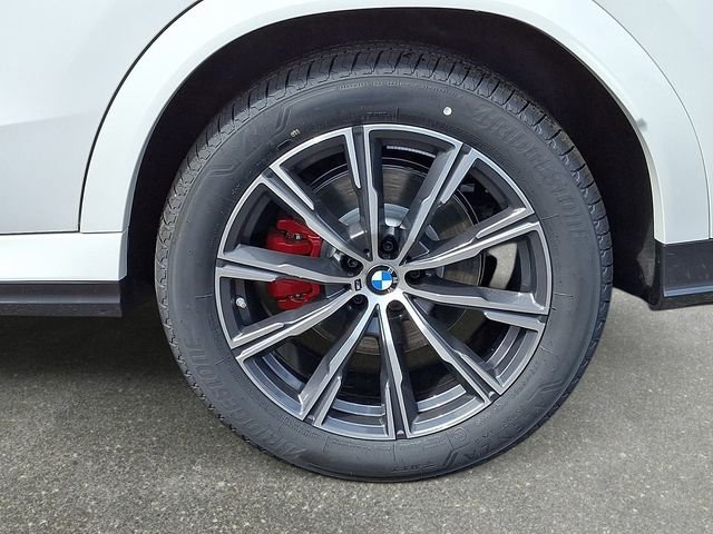 New 2027 Alpine White BMW xDrive40i image 8