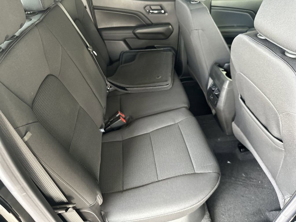 New 2026 Onyx Black GMC Elevation image 31