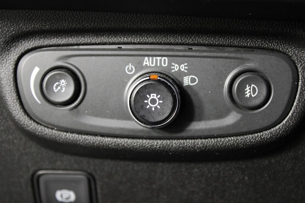 Used 2019 Black GMC Denali image 23