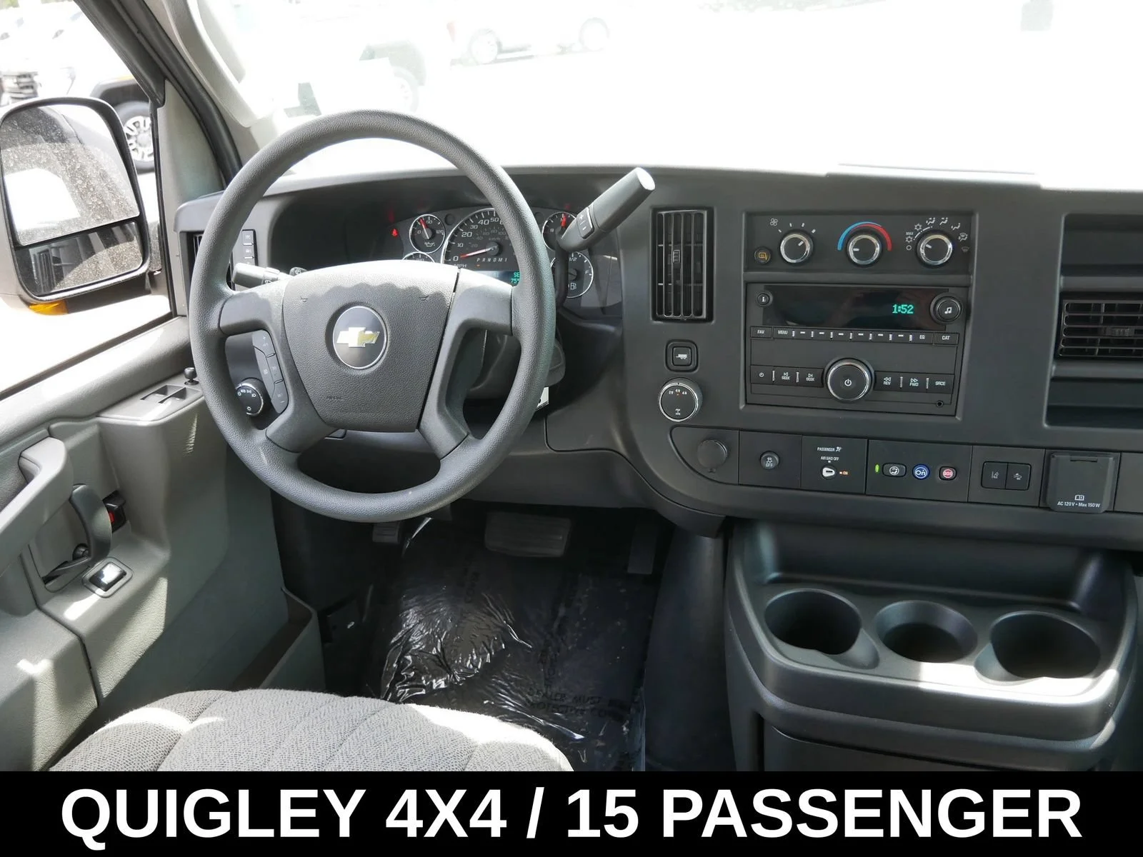 2024 Chevrolet Express Passenger LT - Photo 14