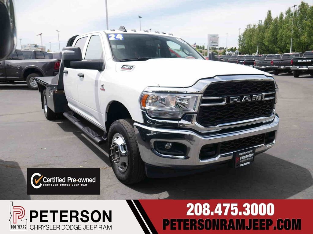 2024 RAM 3500 Tradesman 4X4 Crew Cab's photo