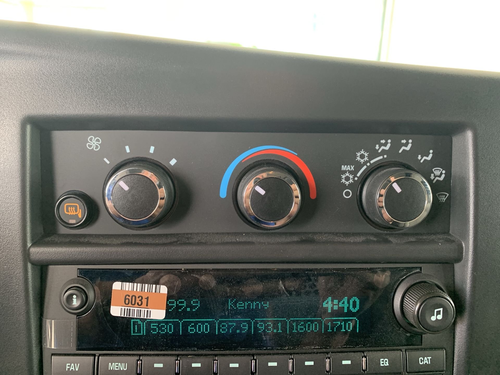 2025 GMC Savana Cargo Work Van - Photo 39