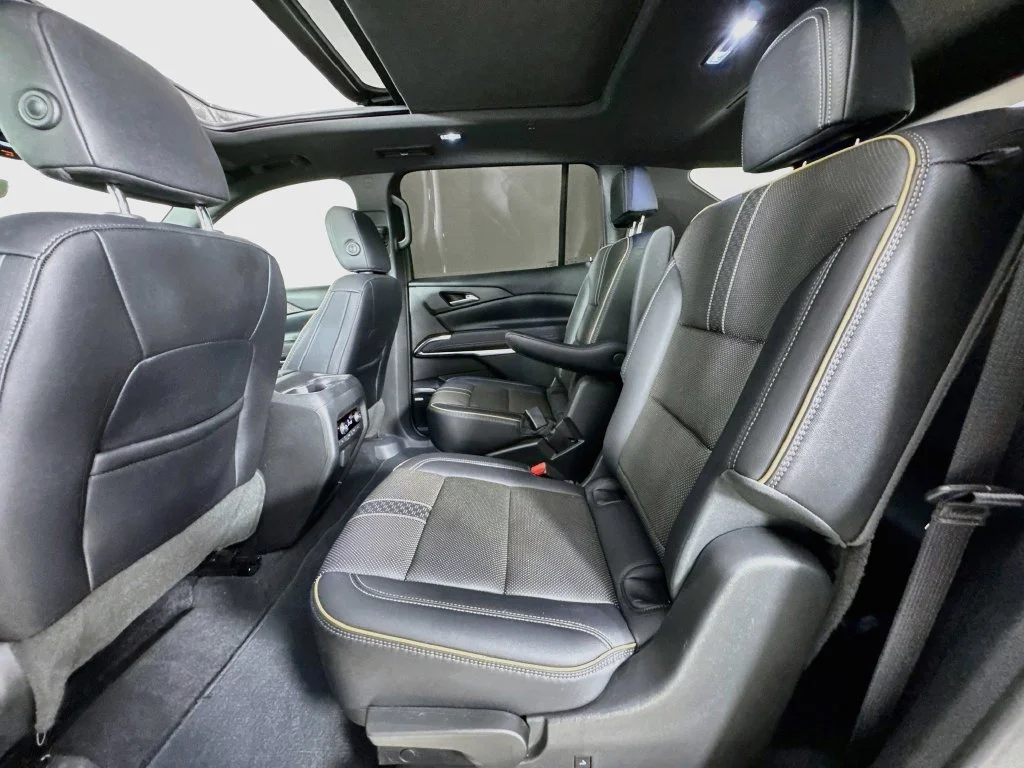 Used 2025 Sterling Gray Metallic Chevrolet High Country image 30
