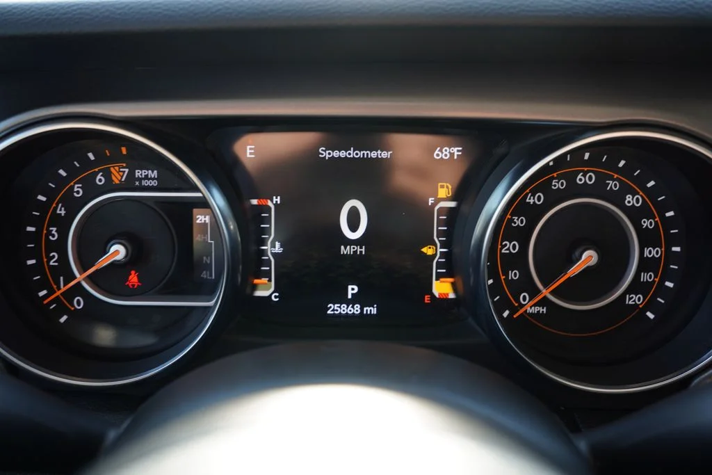 Used 2023 White Jeep Willys image 32