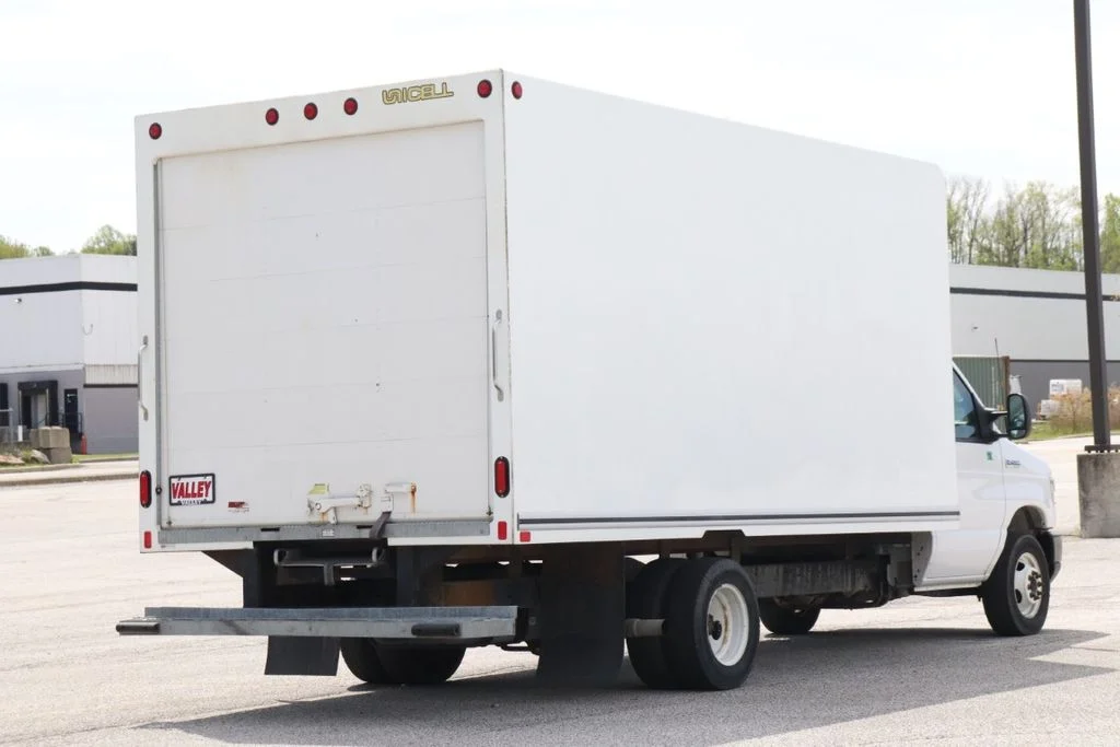 Used 2023 White Ford Base image 9