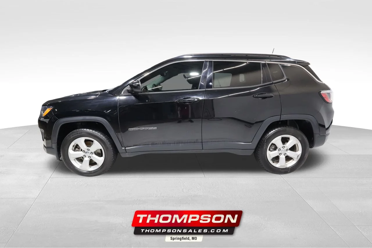 Used 2018 Black Jeep Latitude image 1