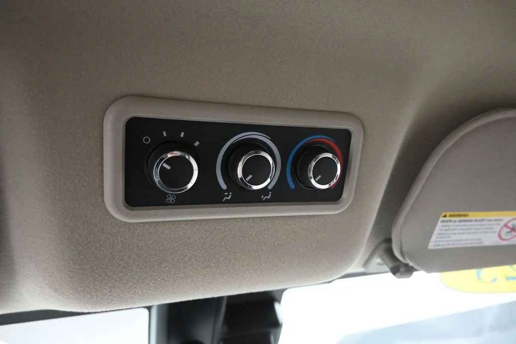 Used 2025 White Chevrolet LT image 21