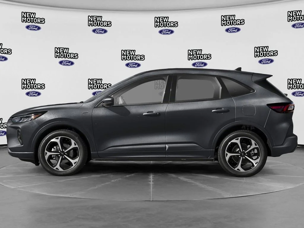 Used 2024 Black Metallic Ford ST-Line Select image 3