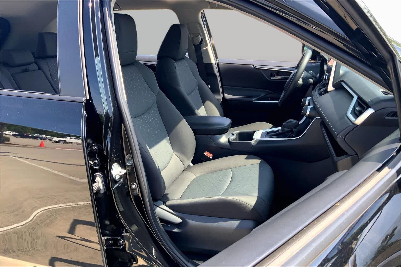 Used 2024 Midnight Black Metallic Toyota XLE image 9