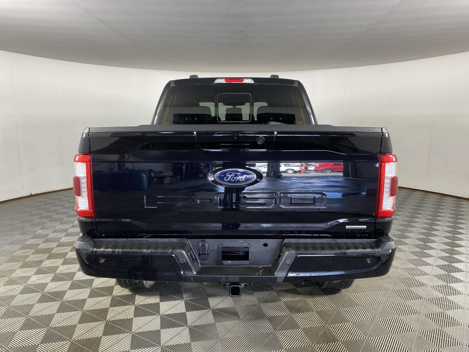 Used 2023 Agate Black Ford LARIAT image 8