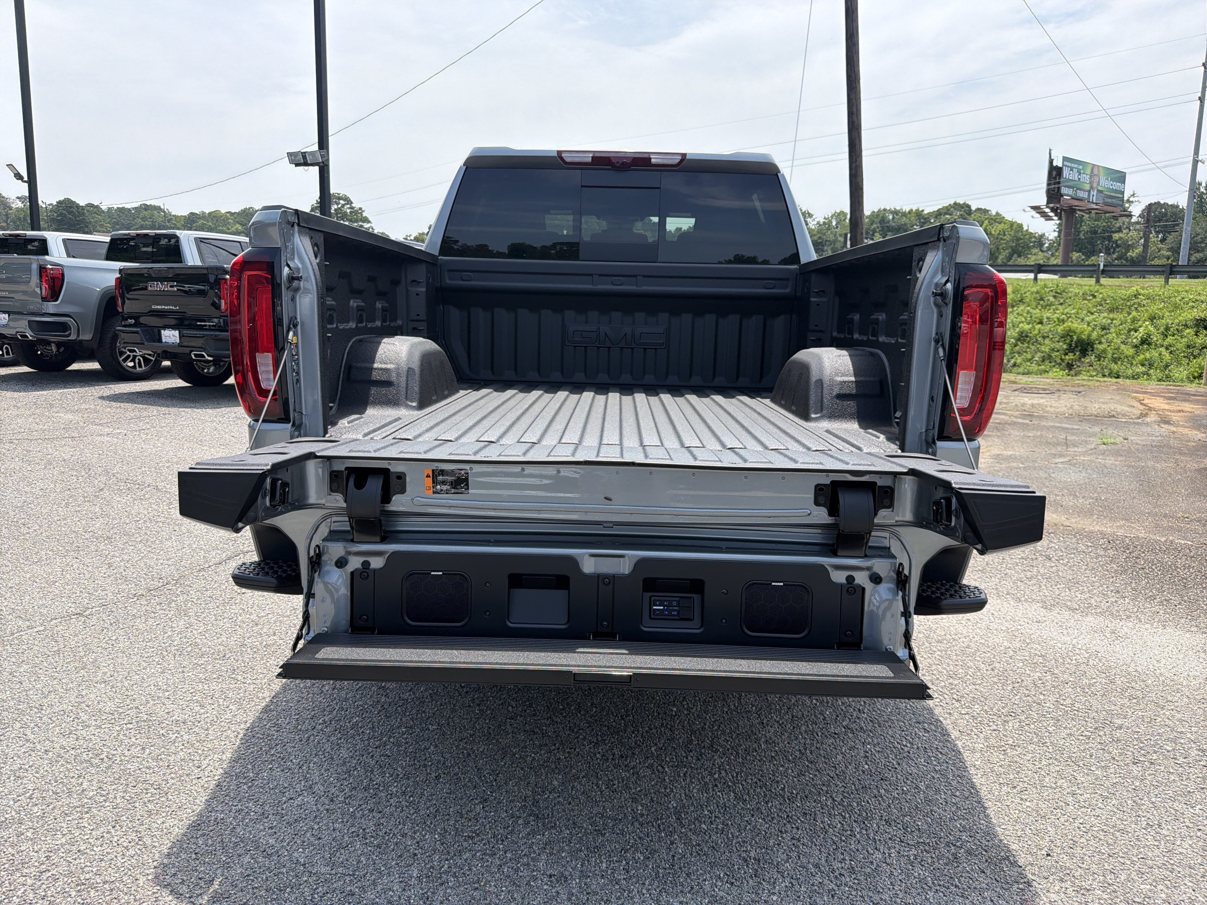 2026 GMC Sierra 1500 Denali Ultimate - Photo 18