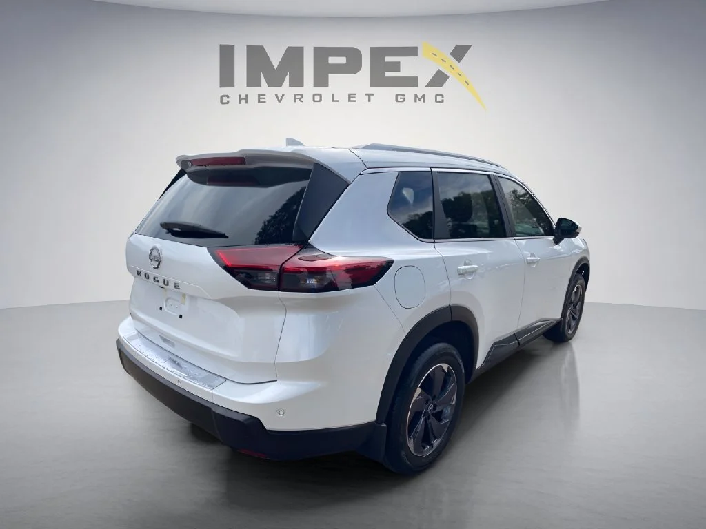 Used 2026 White Nissan SV image 5