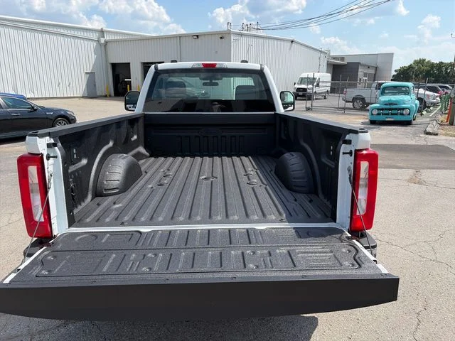 New 2027 Oxford White Ford F-350® XL image 23
