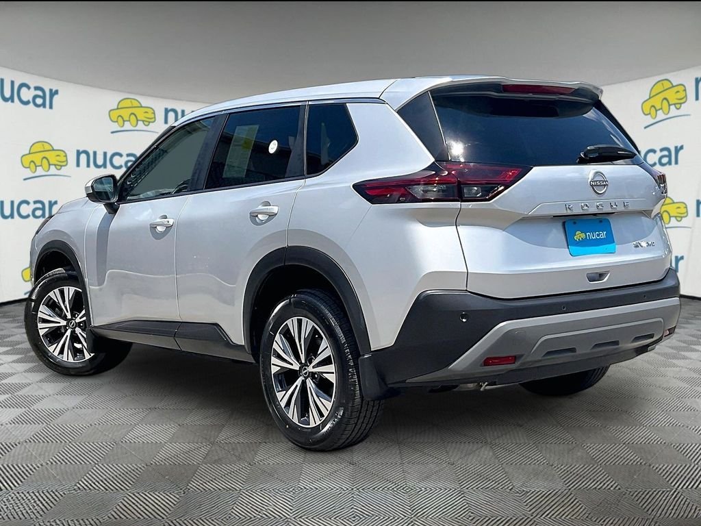 Certified Used 2023 Silver Nissan SV image 4
