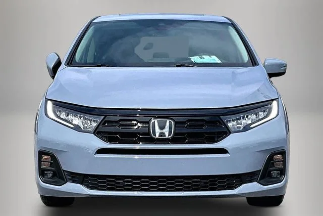 New 2026 Sonic Gray Pearl Honda Touring image 12