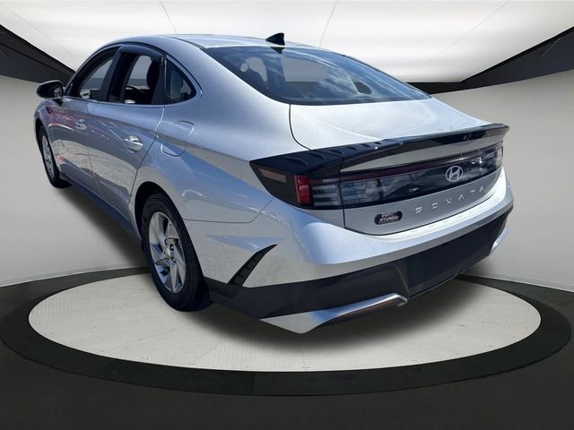 Certified Used 2025 Silver Hyundai SE image 8