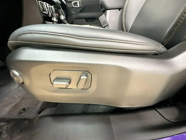 New 2026 Reign Exterior Paint Jeep Sahara image 15