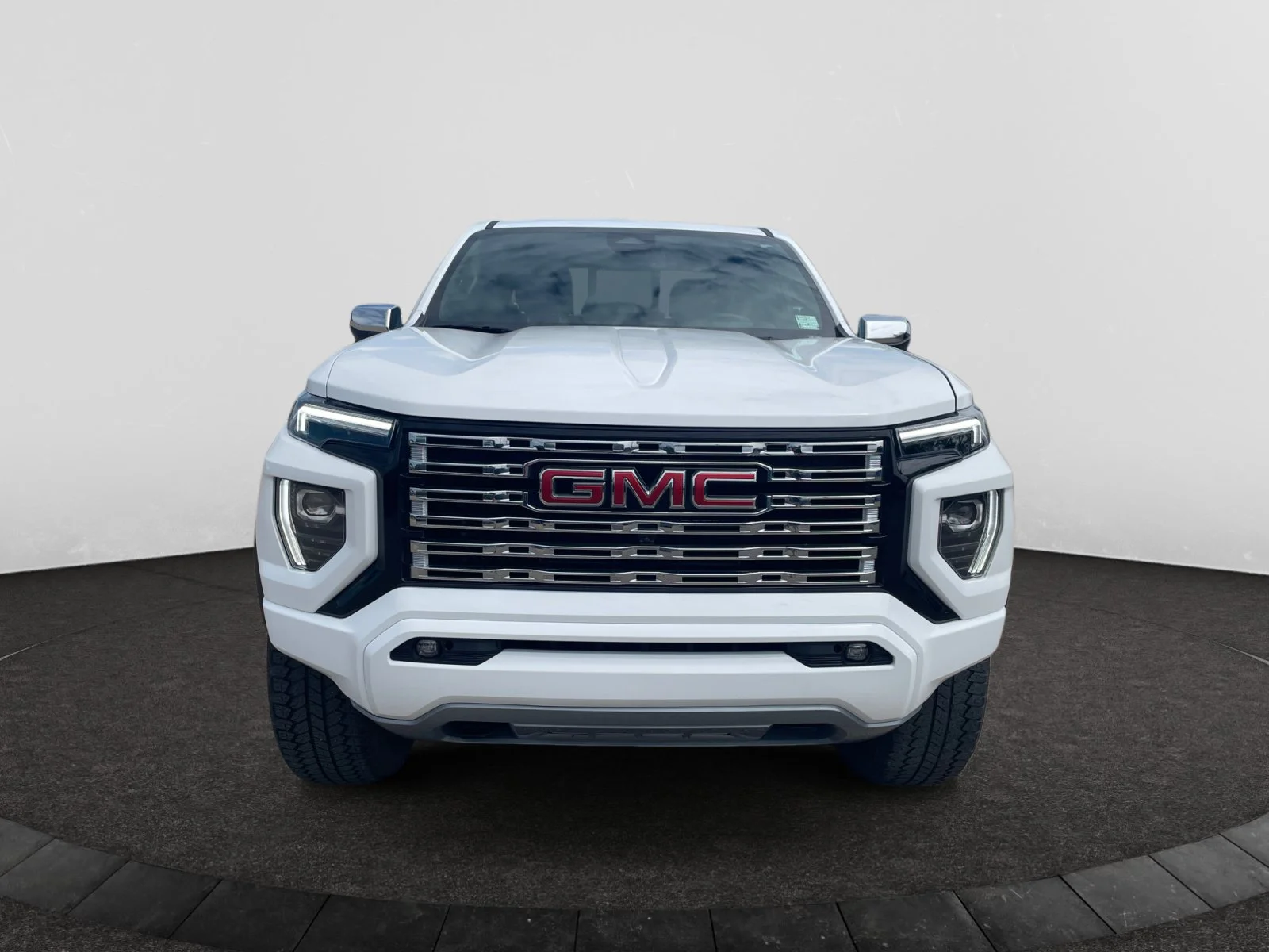 Used 2023 Summit White GMC Denali Crew 4x4 Leather Sunroof Nav image 8