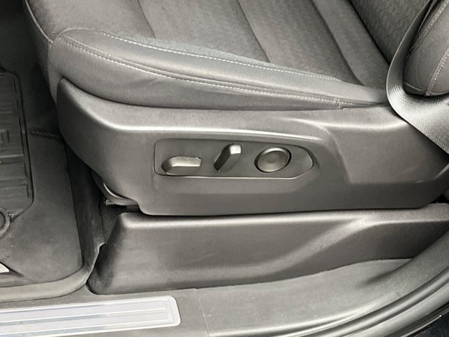 Used 2024 Onyx Black GMC Elevation image 12