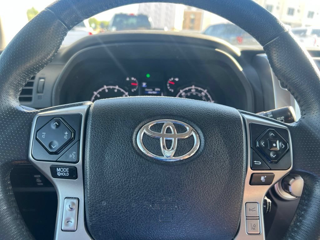 Used 2022 Magnetic Gray Metallic Toyota SR5 Premium image 28