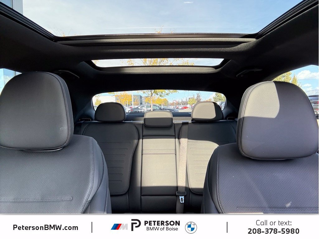 Used 2025  Mercedes-Benz C 300 image 31