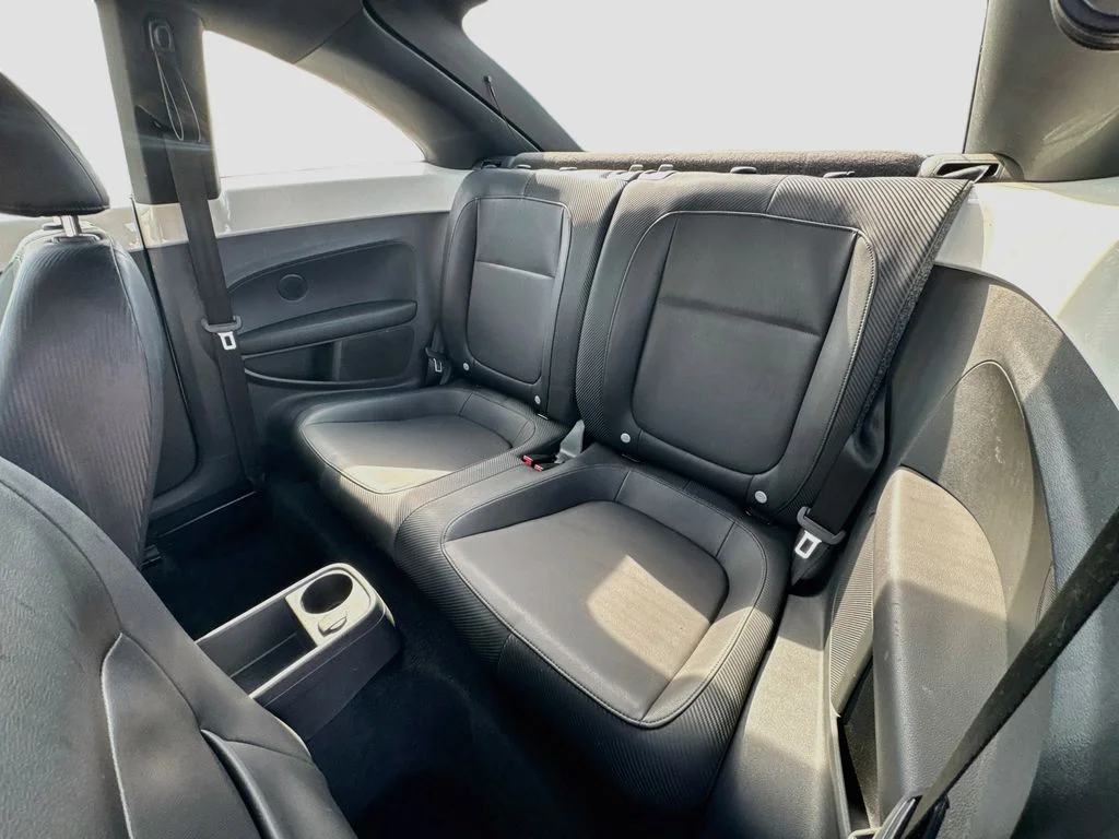 Used 2012 White Volkswagen 2.5L image 26