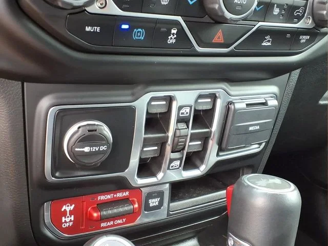 Used 2023 Silver Jeep Rubicon 4xe image 9