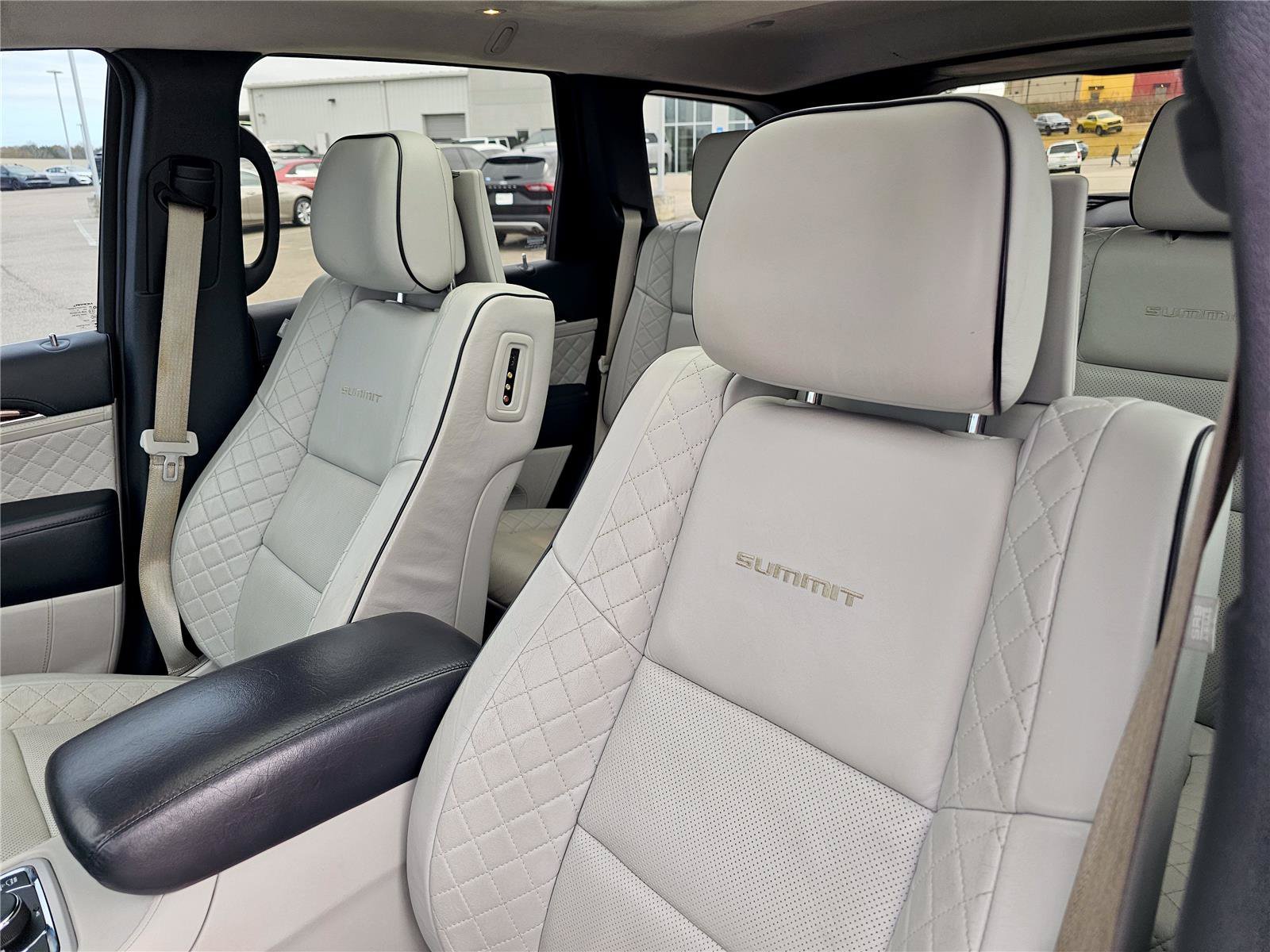 2020 Jeep Grand Cherokee Summit - Photo 18