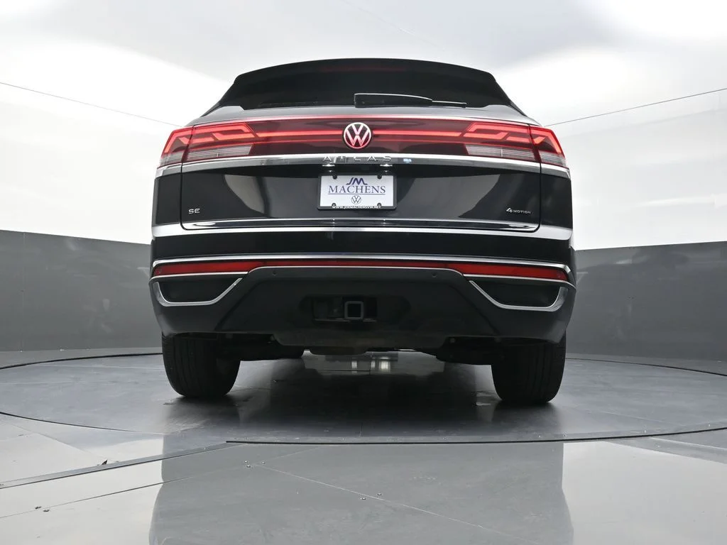 Used 2026 Blue Volkswagen 2.0T SE w/Technology image 29