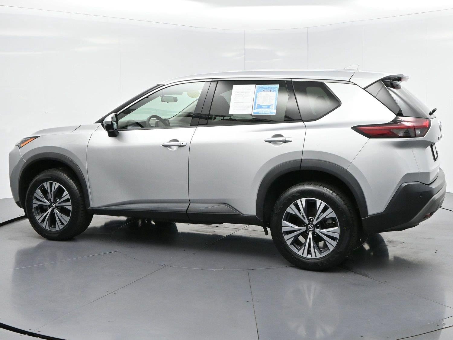 Used 2021 Brilliant Silver Metallic Nissan SV image 4