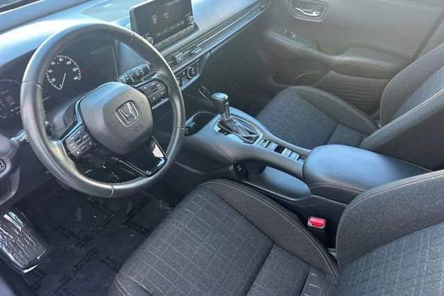 Used 2024  Honda Sport image 10