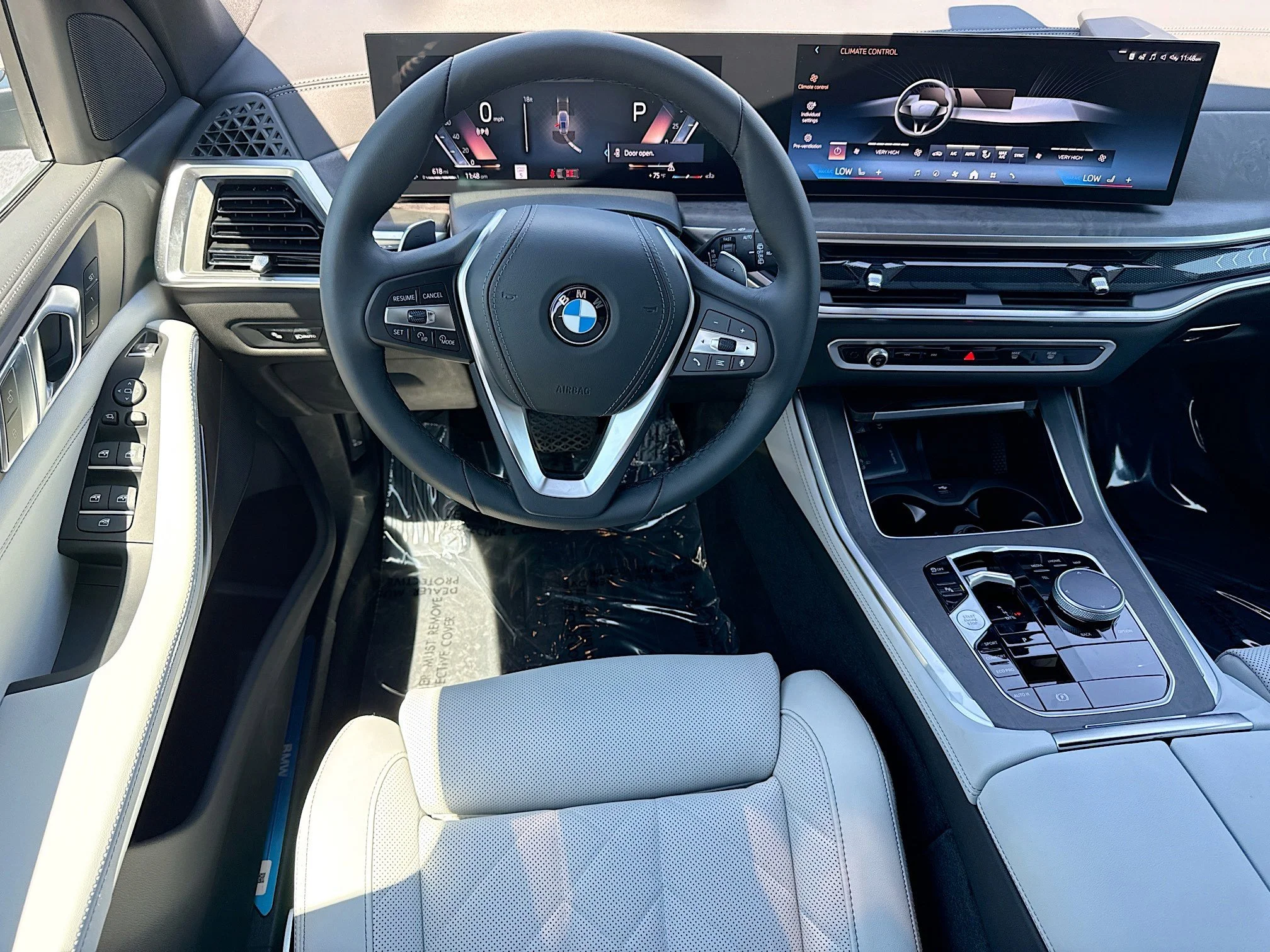 New 2026 Skyscraper Grey Metallic BMW sDrive40i image 17