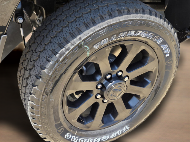 New 2027 Diamond Black Crystal Pearl-Coat Exterior Paint RAM Laramie image 6