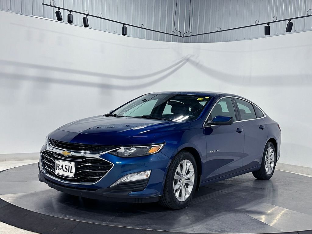 Used 2019 Blue Chevrolet LT image 8