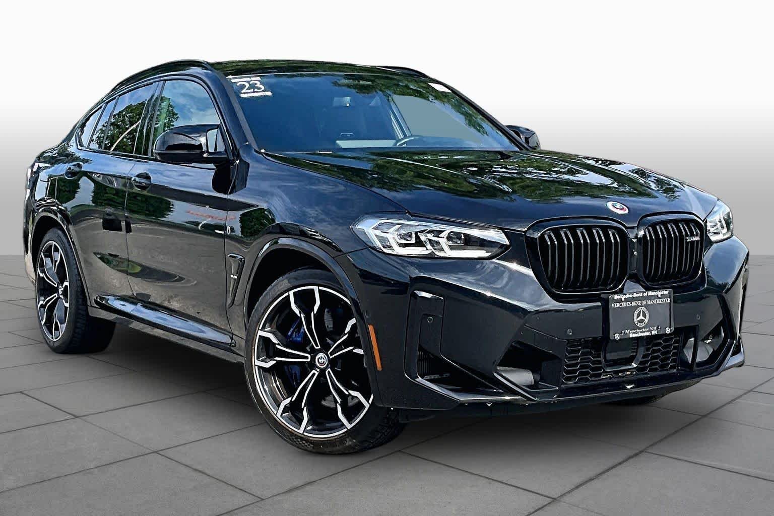 Used 2023 Black Sapphire Metallic BMW  image 3