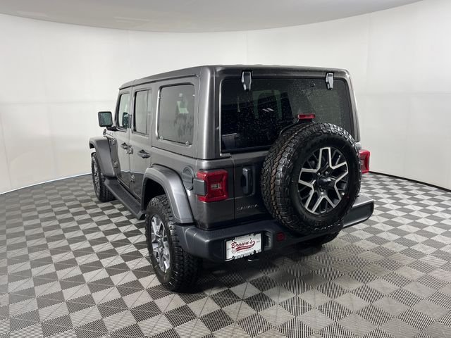 New 2026 Granite Crystal Metallic Clear-Coat Exterior Paint Jeep Sahara image 3