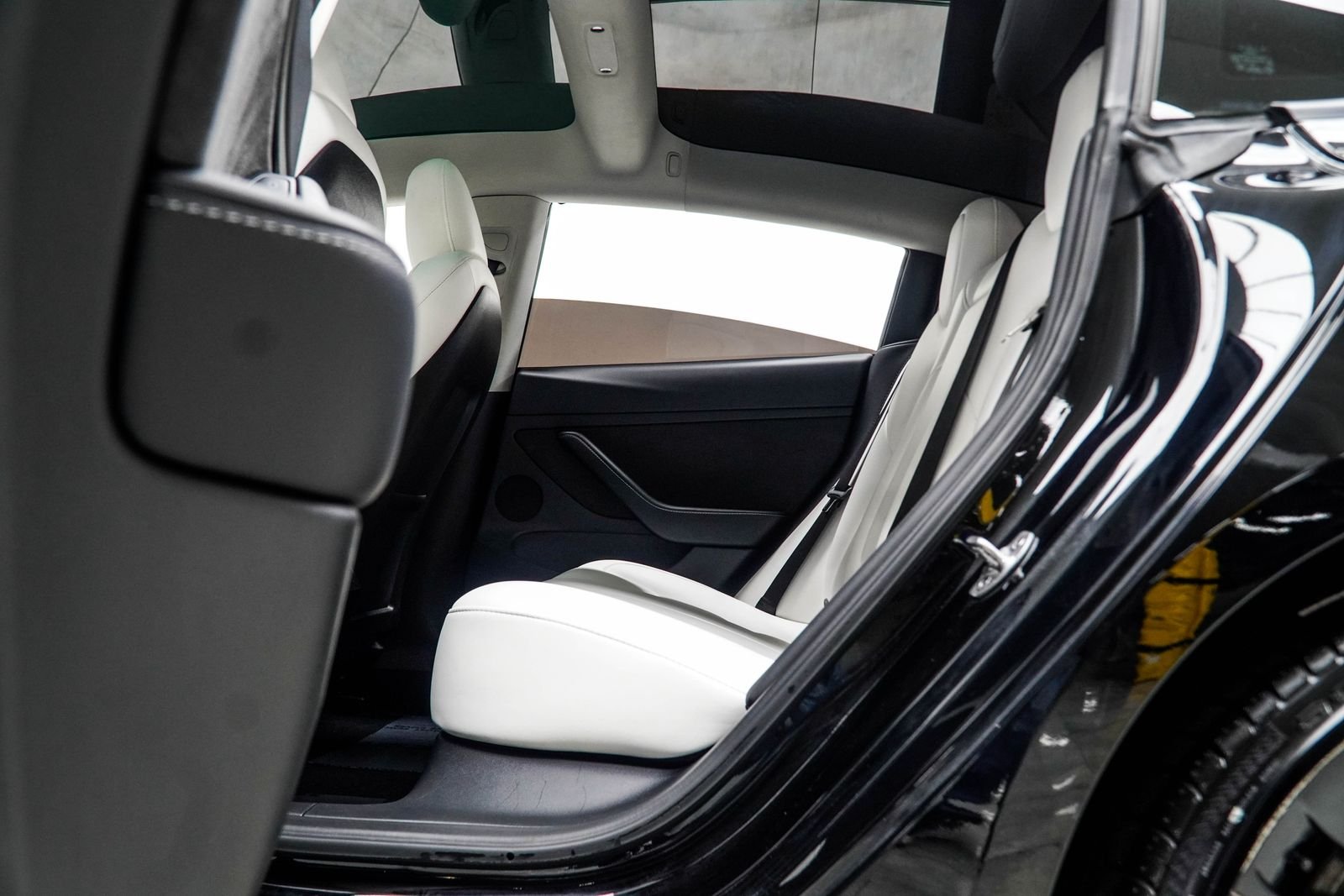 Used 2023 Black Tesla Performance image 33
