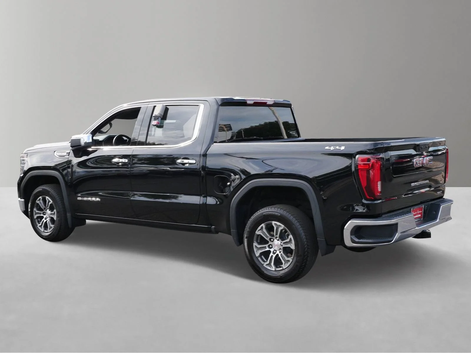 Certified Used 2026 Onyx Black GMC SLT image 5