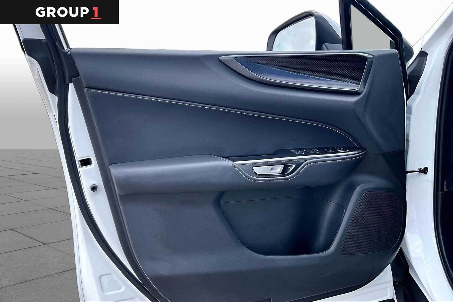 Used 2026 Ultra White Lexus  image 19