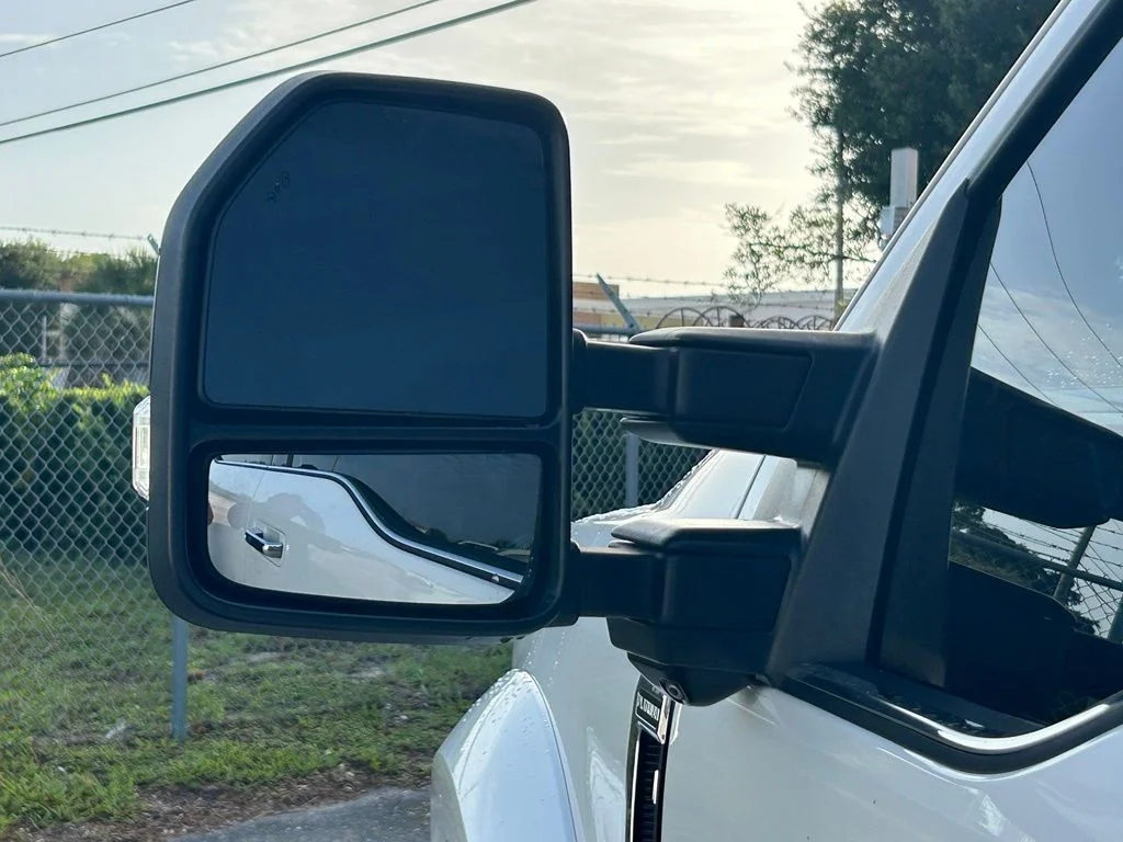 Used 2019 White Platinum Clearcoat Metallic Ford Platinum image 19
