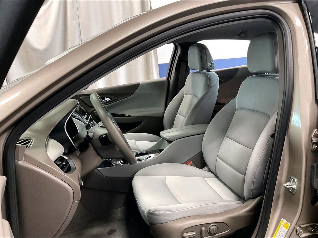 Used 2024 Gray Chevrolet LT image 10